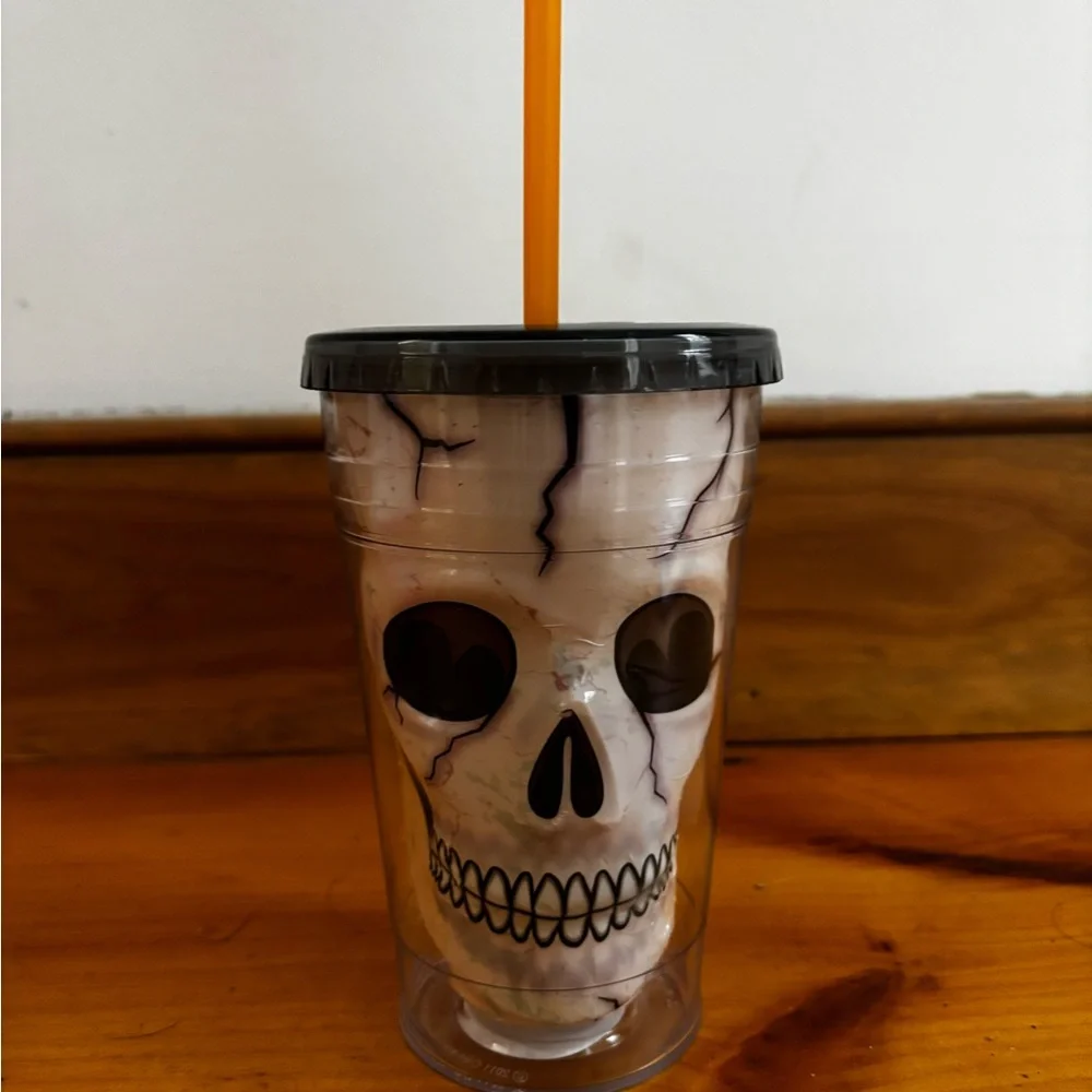 Cool Gear Skull Halloween Tumbler 18 oz Double Wall Cup w Straw